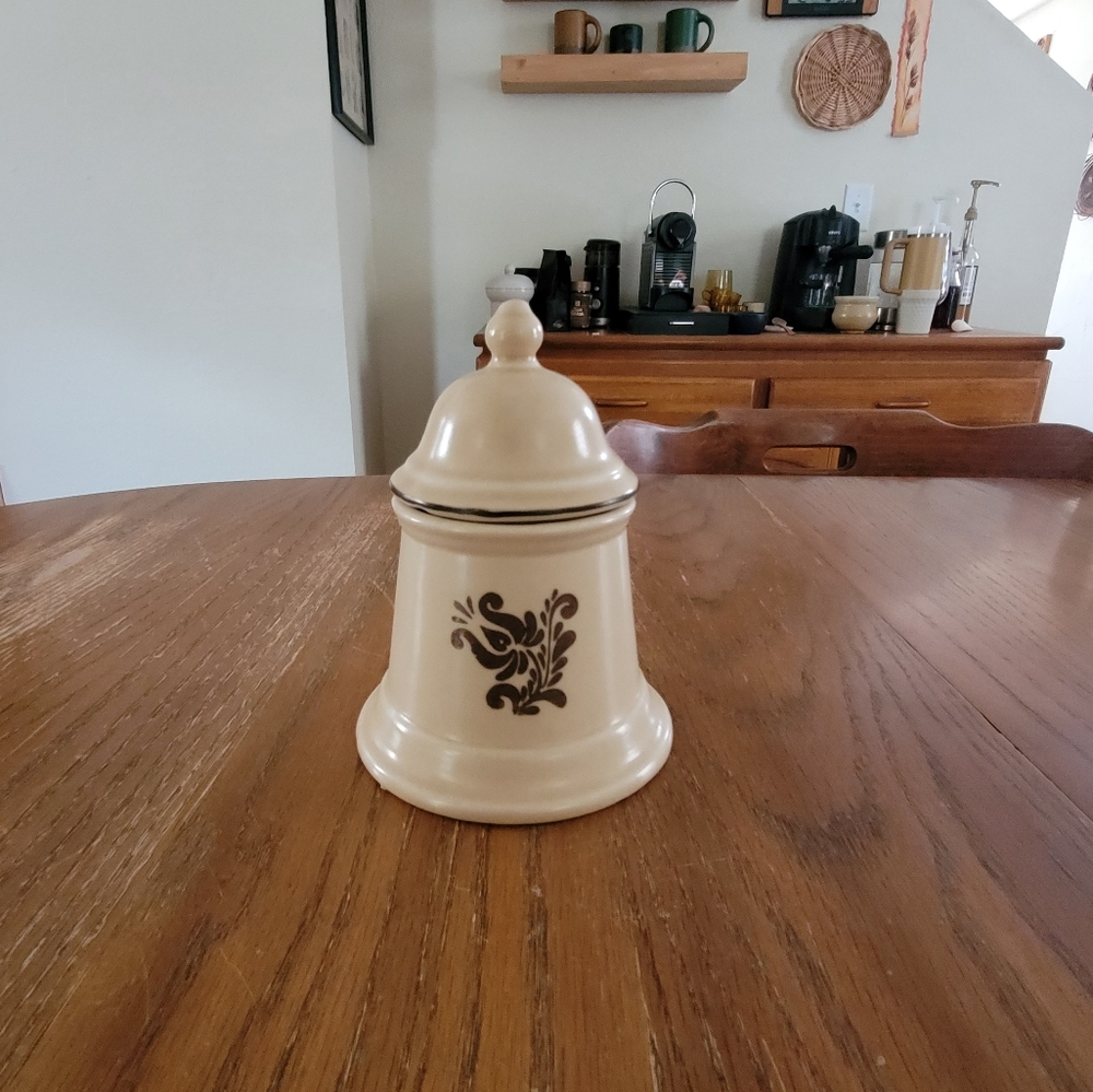 Pfaltzgraff Vintage Sugar dish